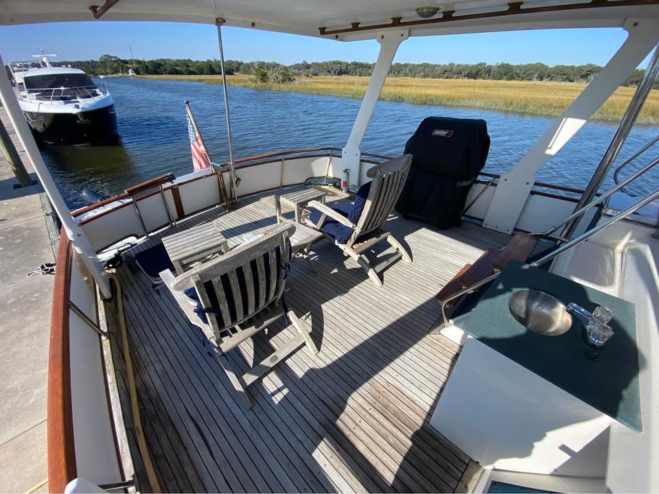 
								Albin 43 Sundeck Trawler 1990 full									