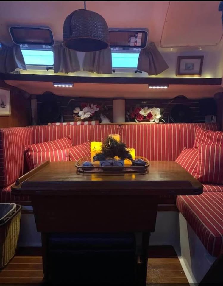 
								Nonsuch 30 Ultra 1986 full									