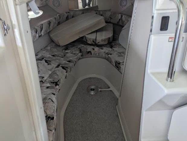 
								Sea Ray 260 Overnighter 2000 full									