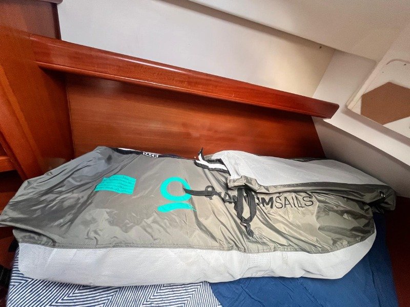 
								Spain 2006 Beneteau €euros full									